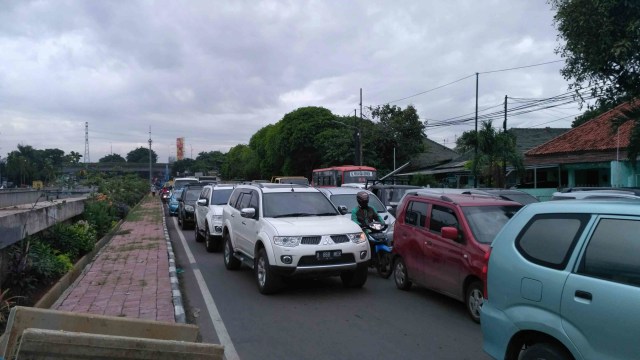 Kawasan Tanah Tinggi, Jakarta Pusat Macet, Ada Proyek Saluran Air (2)