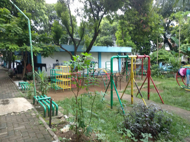 Kehidupan di Rumah Susun Milik (Rusunami) Bidaracina (2)