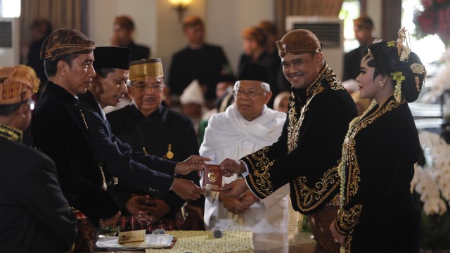 Akad Nikah Kahiyang-Bobby (Foto: Antara/Maulana Surya)