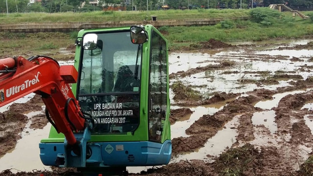 Setu Babakan Disurutkan, Pemancing Ikan Sulit Dapat Tangkapan (1)