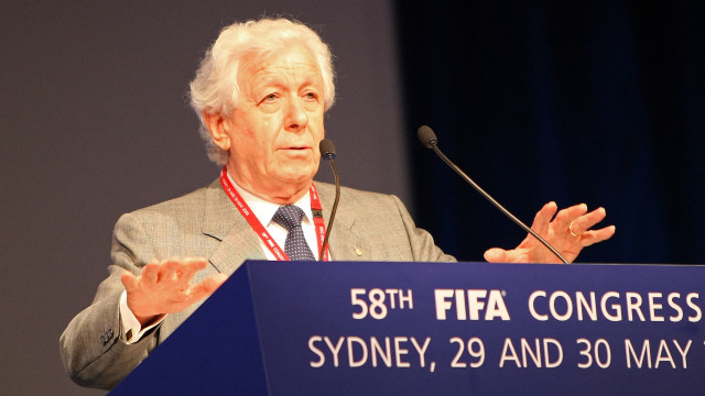 Frank Lowy pada Kongres FIFA 2008. (Foto: AFP/Torsten Blackwood)