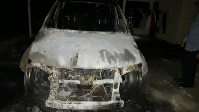 Mobil yang ikut terbakar di Polres Dharmasraya (Foto: Dok. Istimewa)