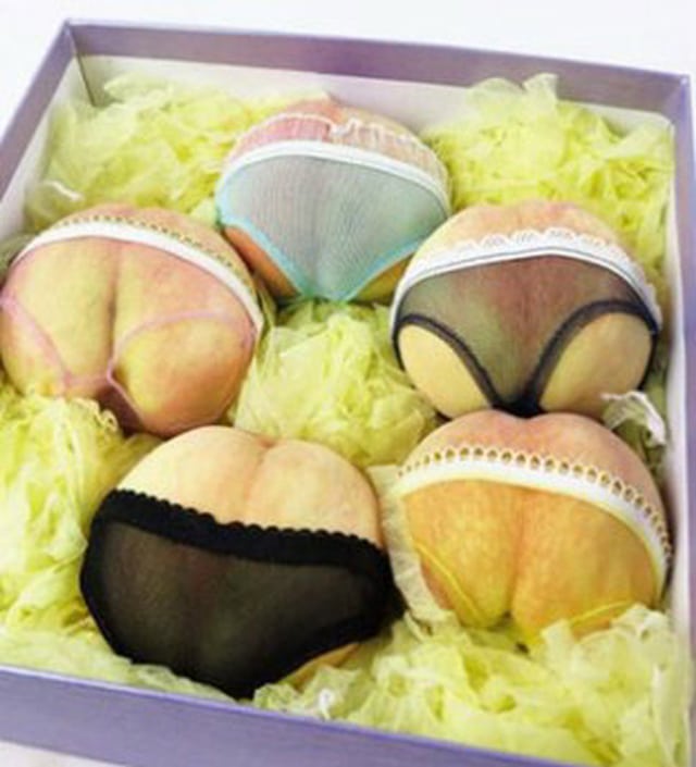 Persik dihias lingerie. (Foto: Twitter/kor_celebrities)