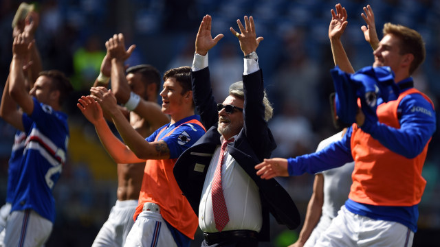 Presiden dan para pemain Sampdoria. (Foto: AFP/Filippo Monteforte)