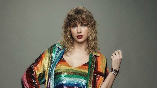 Throwback Untuk Taylor Swift Yang Hari Ini Ulang Tahun Ke 28 Kumparan Com