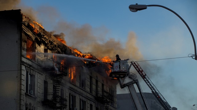 Kebakaran di Manhattan (Foto: Steven Gabriel Photography/via REUTERS)