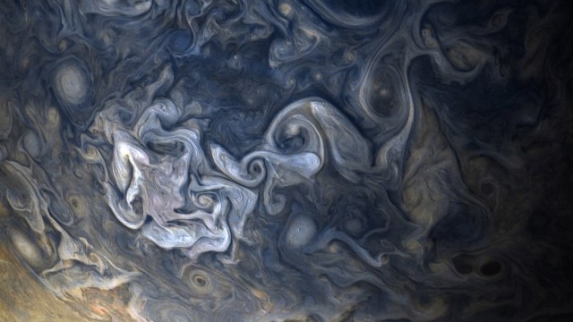 Melihat Warnawarni Jupiter Hasil Foto Pesawat Antariksa NASA