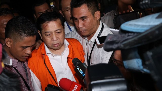 Setya Novanto usai diperiksa KPK (Foto: Fanny Kusumawardhani/kumparan)