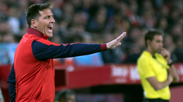 Pelatih Sevilla, Eduardo Berizzo. (Foto: AFP/Jorge Guerrero)