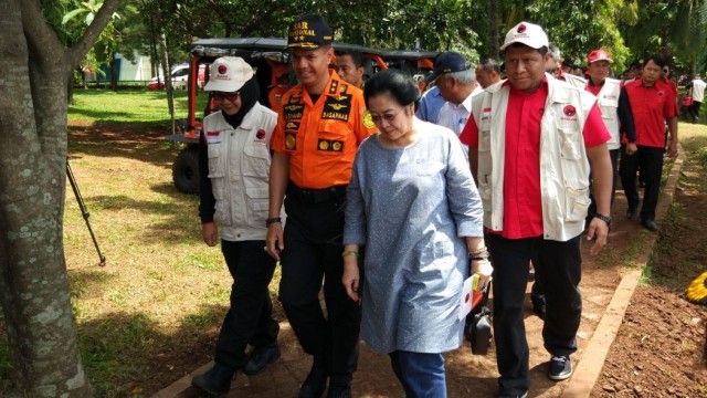 Megawati hadiri pelatihan Badan SAR Nasional (Foto: Abdul Latif/kumparan)
