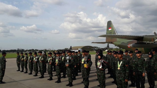 Tim Lomba Tembak Kontingen TNI AD. (Foto: Fadjar Hadi/kumparan)