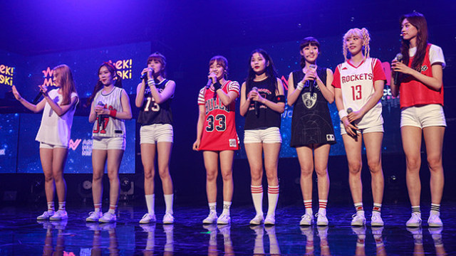 Weki Meki Jadi ‘Rookie’ Perempuan dengan Penjualan Album Terbanyak