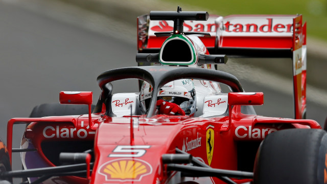 Aksi Vettel di GP Abu Dhabi. (Foto: Reuters/Andrew Boyers)