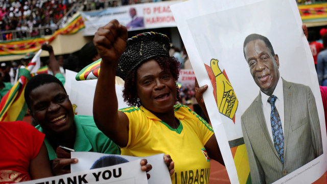 Emmerson Mnangagwa (Foto: REUTERS/Siphiwe Sibeko)