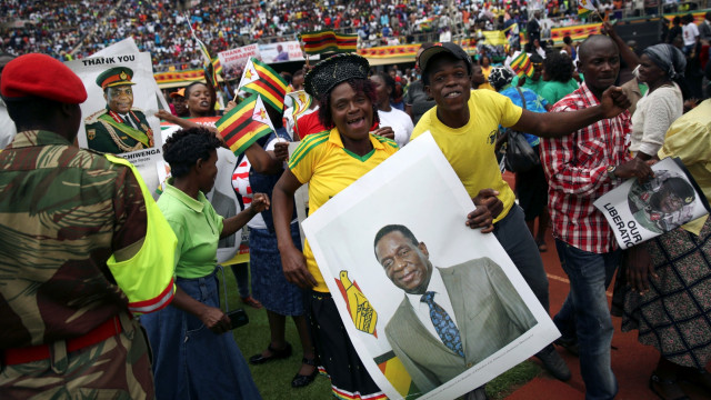 Emmerson Mnangagwa (Foto: REUTERS/Siphiwe Sibeko)