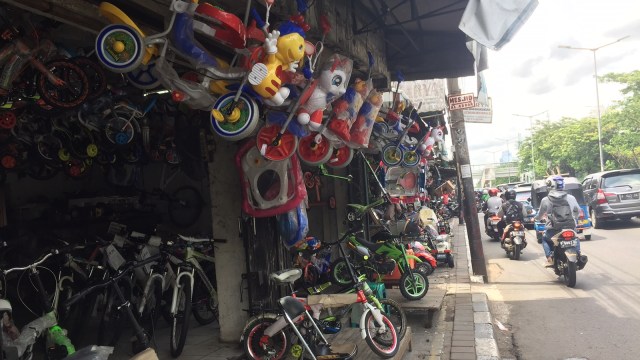 Mengintip Penjualan Sepeda  Bekas  di  Pasar  Rumput  Manggarai 
