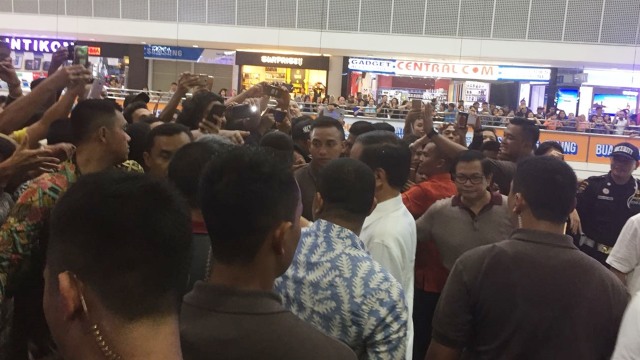 Jokowi di Plaza Medan Fair (Foto: Yudhistira Amran Saleh/kumparan)