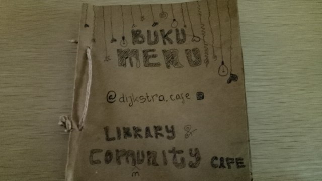 John Dijkstra Library Cafe (Foto: Ochi Amanaturrosyidah)