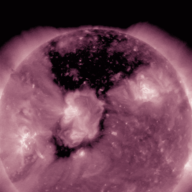 Ilustrasi Lubang di Atmosfer Matahari (Foto: NASA)