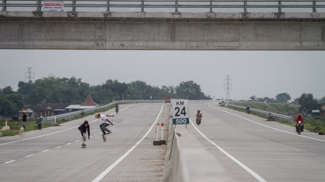 Pemerintah Tak Bisa Larang Waskita Toll Road Jual Tol ke Asing (240571)