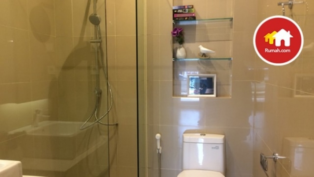 Ide Desain Kamar Mandi Minimalis 2x1 Meter