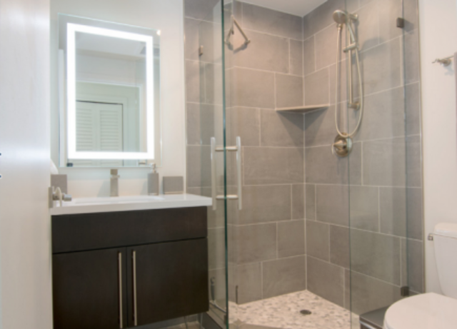 Ide Desain Kamar Mandi Minimalis 2x1 Meter (2)