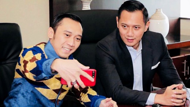 Ibas dan Agus Yudhoyono (Foto: Instagram/@ibasyudhoyono)