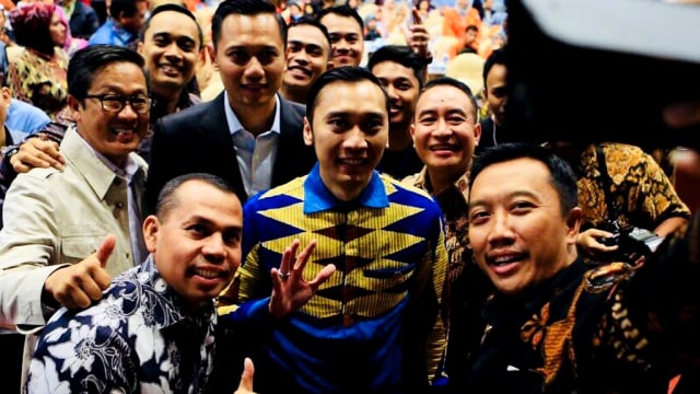 Ibas dan Agus Yudhoyono (Foto: Instagram/@ibasyudhoyono)