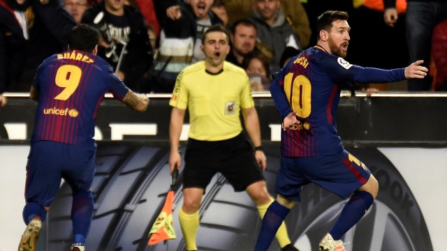 Protes Messi usai golnya dianulir. (Foto: AFP/Jose Jordan)