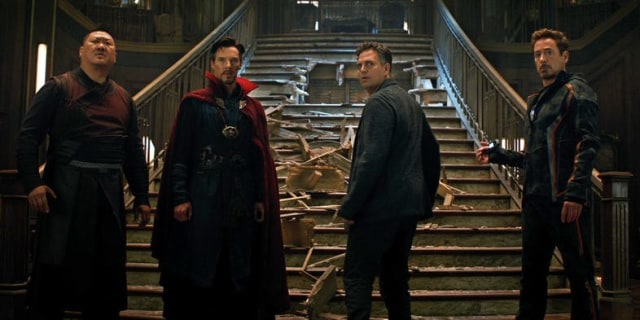 Bruce dan Tony di Sanctum Sanctorum (Foto: Marvel)