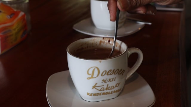 Minuman cokelat olahan di Dusun Kakao (Foto: Joseph Pradipta/kumparan)