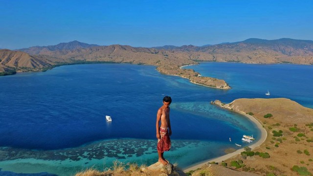 Harival Zakuya di Gili Lawa Darat (Foto: Instagram @harivalzayuka)