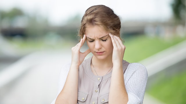 Sakit kepala pada anak remaja. (Foto: Thinkstock)