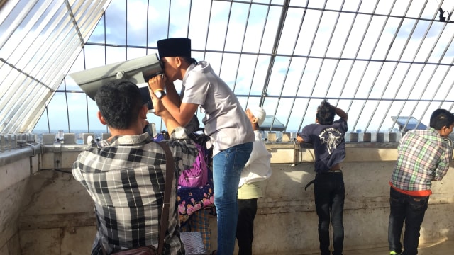 Suasana di puncak Monumen Nasional (Foto: Raga Imam/kumparan)