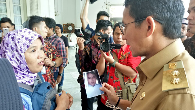 Suhartini (38) Mengadu ke Sandiaga (Foto: Nabilla Fatiara/kumparan)