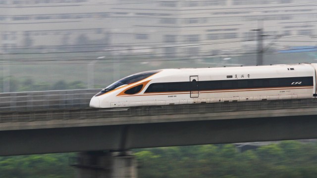 Kereta di China. (Foto: AFP/STR)