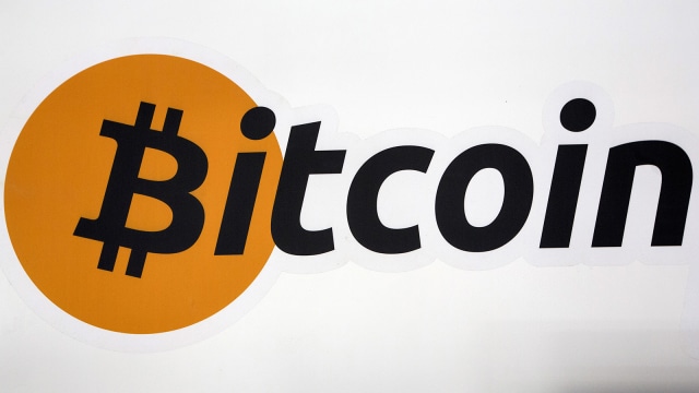 Logo Bitcoin. Foto: REUTERS/Brendan McDermid
