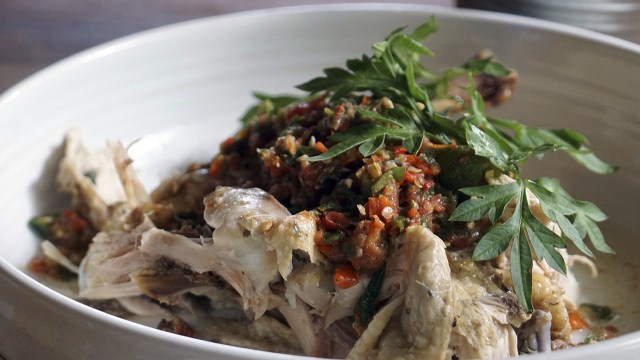 Makanan di restoran Daun Muda Soulfood (Foto: Iqbal Firdaus/kumparan)