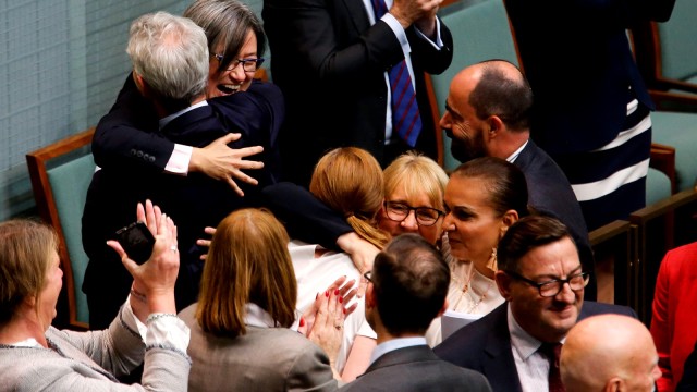 Australia resmikan pernikahan sejenis. (Foto: AFP/Sean Davey)