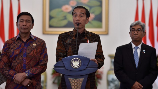 Pernyataan sikap Jokowi terhadap pernyataan Trump. (Foto: Antara/Puspa Perwitasari)