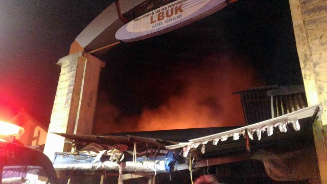 Kebakaran di Pasar Gembong Lama (Foto: Dok. Satpop PP Johor Baru)