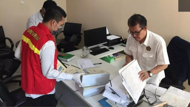 Bareskrim Geledah Kantor Ditjen Migas Kementerian ESDM | Kumparan.com