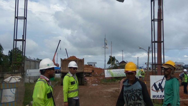 Akses ke proyek Pelabuhan Kuala Tanjung (Foto: Wendiyanto Saputro/kumparan)