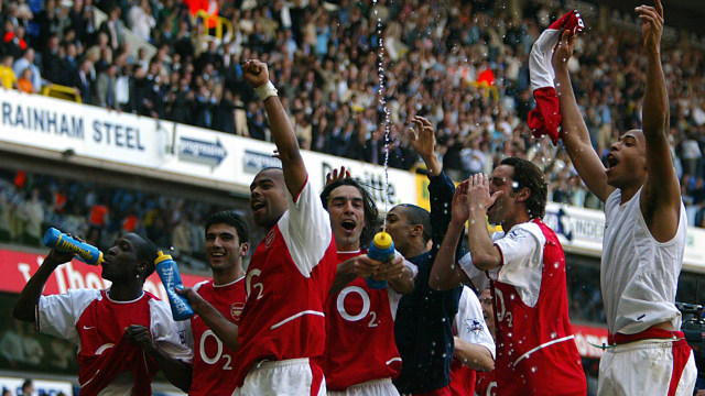 "Invincible" Arsenal 2003/04. (Foto: AFP/Odd Andersen)