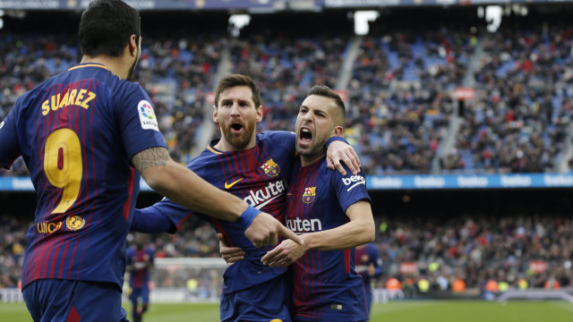 Alba-Messi dan juga Suarez. (Foto: Pau Barrena / AFP)