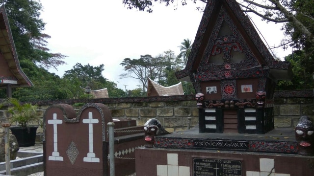Makam Raja Sidabutar di Pulau Samosir (Foto: Wendy Saputro/kumparan)