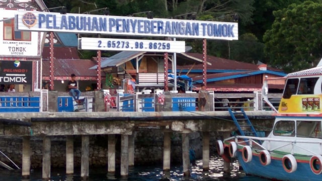 Pelabuhan Penyeberangan Desa Tomok (Foto: Wendy Saputro/kumparan)