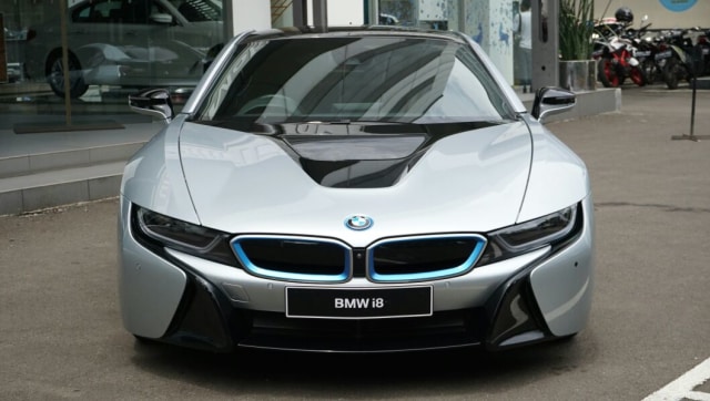 BMW seri i (Foto: Jamal Ramadhan/kumparan)