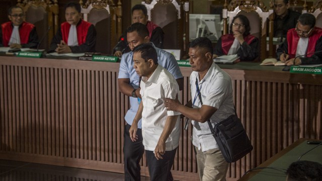 Sidang perdana Setya Novanto (Foto: AFP/Bay Ismoyo)