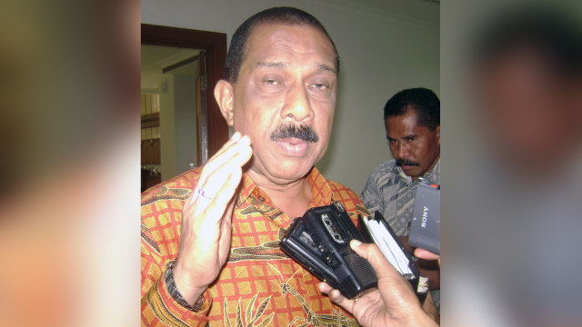 Walikota Ambon, Richard Louhenapessy (Foto: Antara)